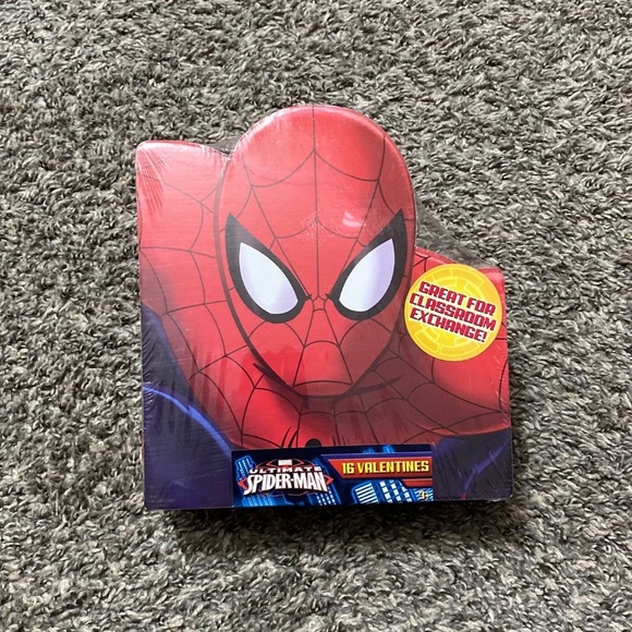 Spiderman valentines box & valentines cards - Picture 2 of 5